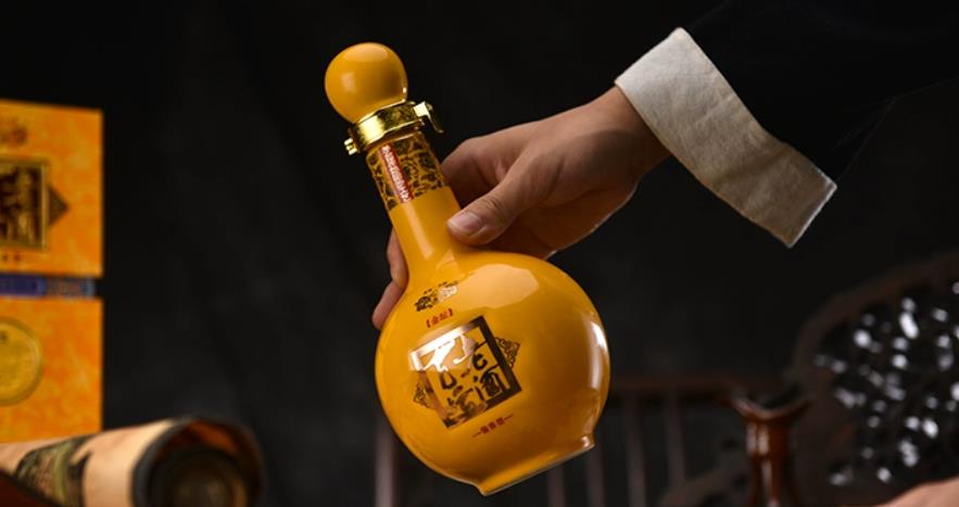 古坛·金坛53度酱香型白酒