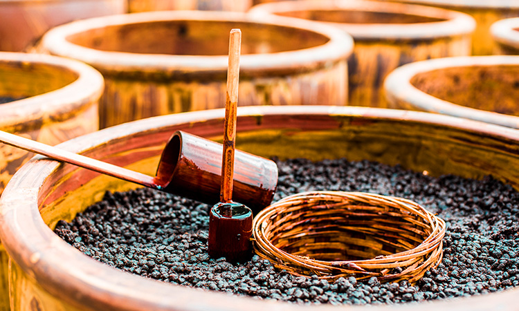 手工古法零添加的茅家村酱油